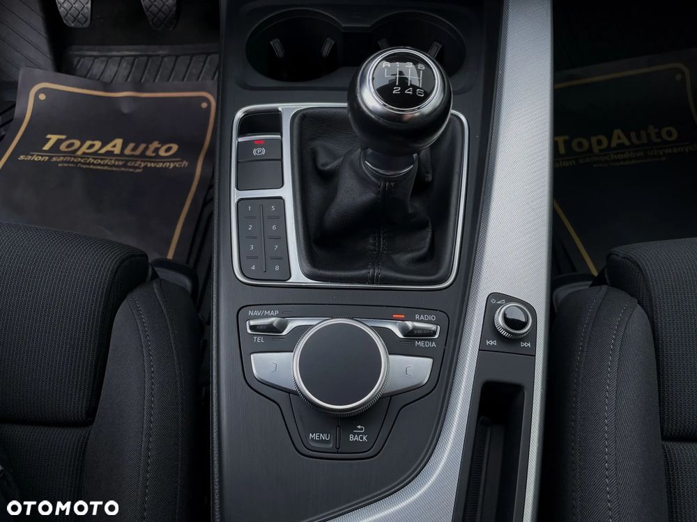 Audi A4 Avant 2.0 TFSI ultra Sport - 32