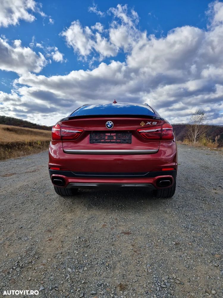 BMW X6 xDrive50i - 13