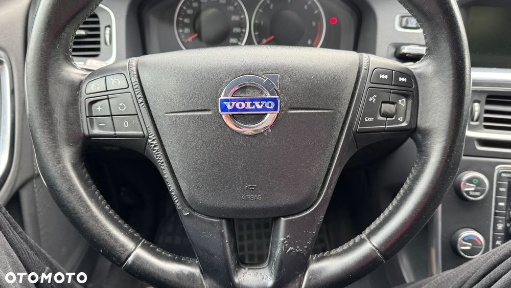 Volvo S60 D2 Momentum - 19