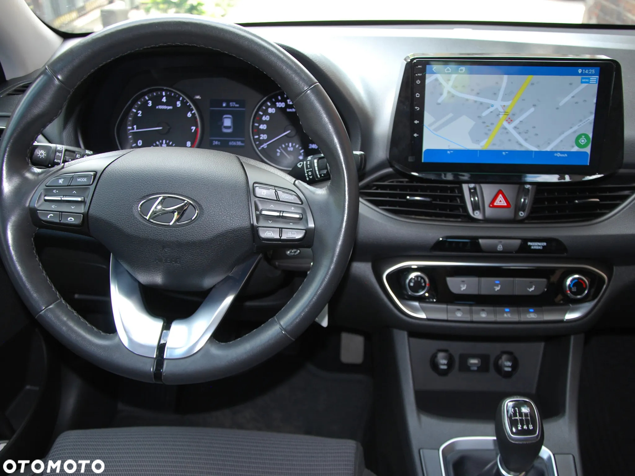 Hyundai i30 1.5 DPI Modern - 24