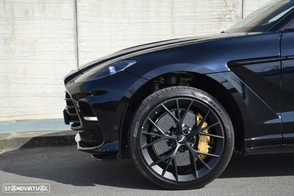 Aston Martin DBX 707 - 9