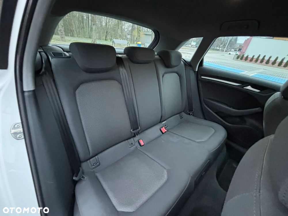 Audi A3 Sportback 1.6 TDI - 12