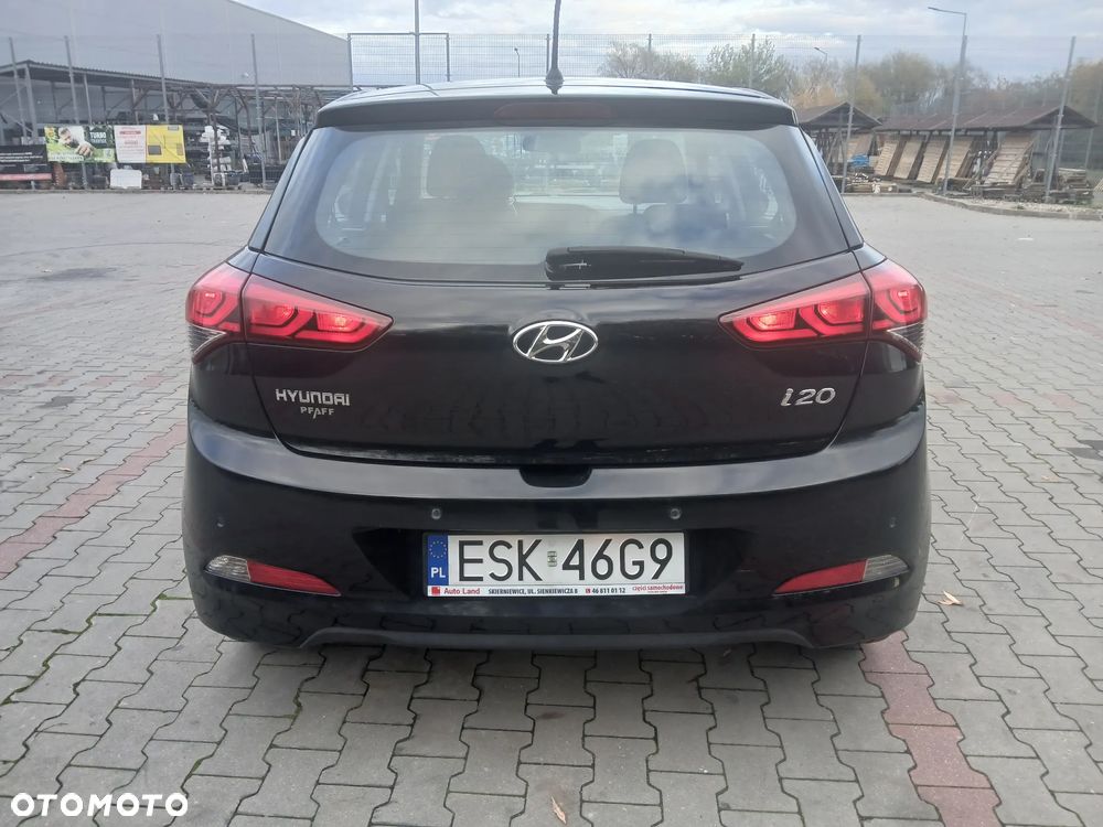 Hyundai i20 1.4 Trend - 16