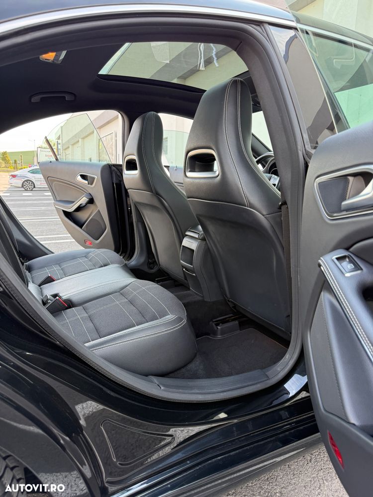 Mercedes-Benz CLA 220 d 4MATIC 7G-DCT UrbanStyle Edition - 9