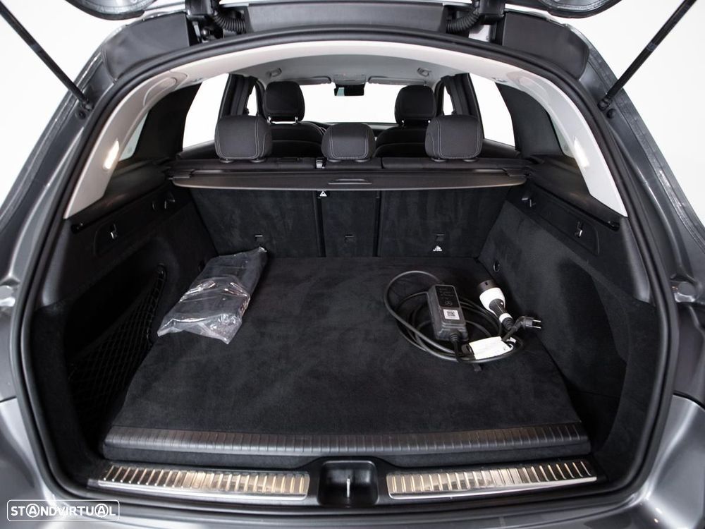 Mercedes-Benz GLC 300 de 4Matic - 12