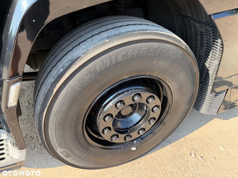 DAF XG+ 530 KM / RETARDER INTARDER / FULL KONTRAKT DAF / KLIMA POSTOJOWA / MAX ZBIORNIKI 1465 L / NAJWIĘKSZA KABINA XG PLUS / FULL SPOJLERY / DOSTĘPNE 3 SZTUKI !! - 10