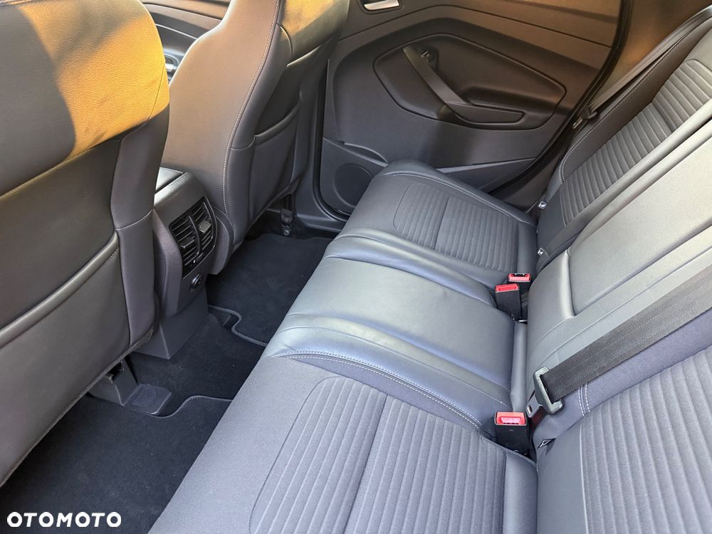 Ford Kuga 1.5 EcoBoost 4x4 Business Edition - 33
