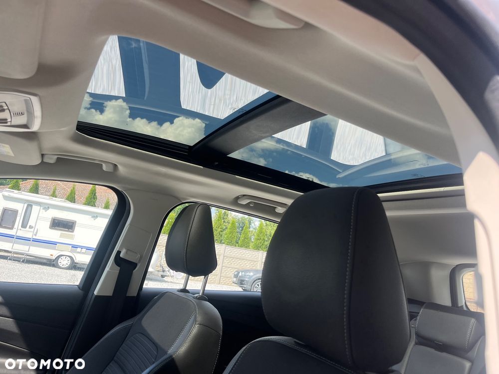 Ford Kuga 2.0 TDCi 4x2 Titanium - 29