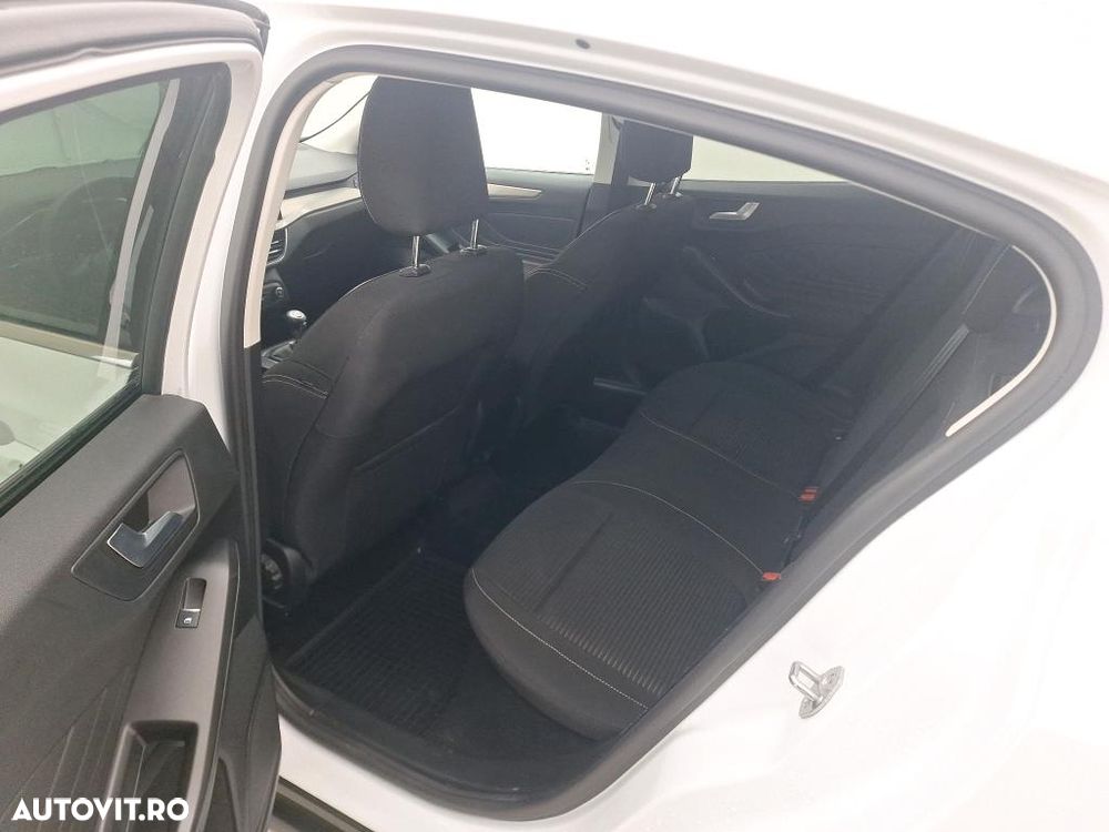 Ford Focus 1.0 EcoBoost Titanium - 7
