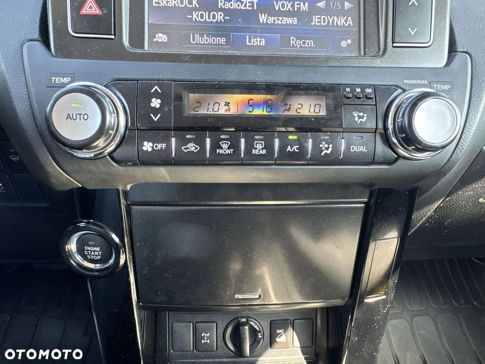 Toyota Land Cruiser - 24