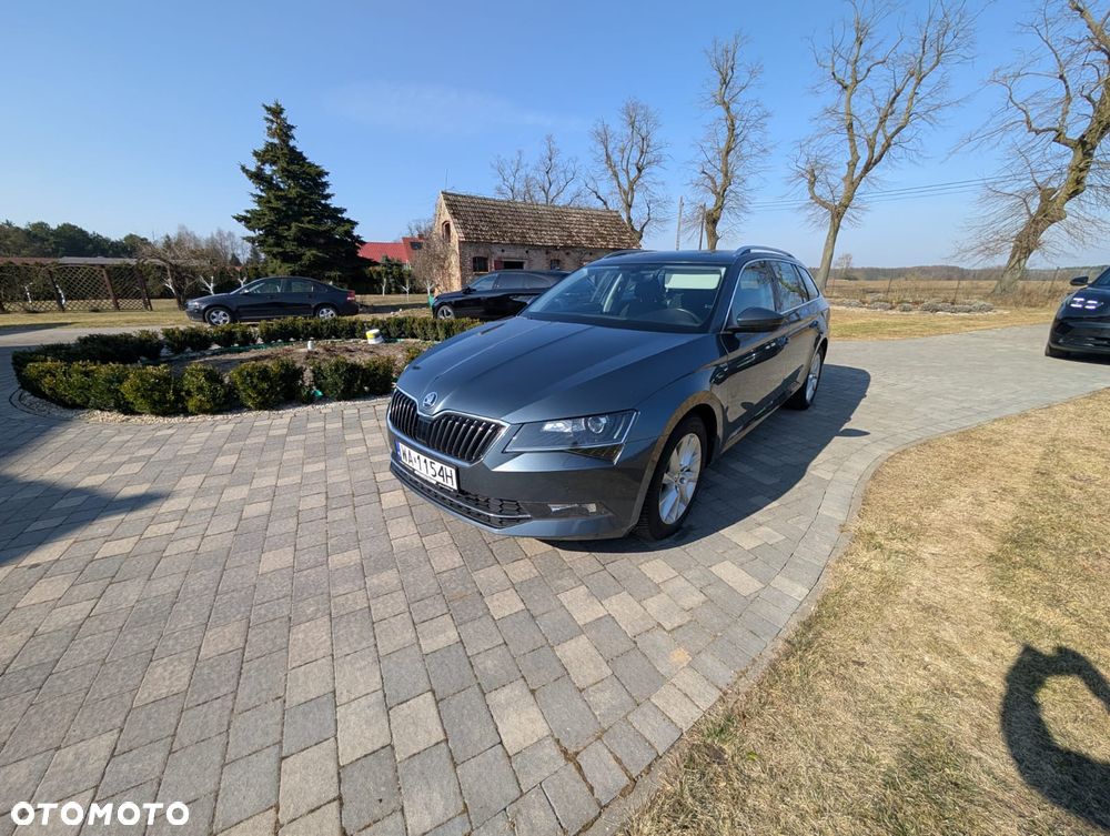 Skoda Superb 2.0 TDI 4x4 Ambition DSG - 2