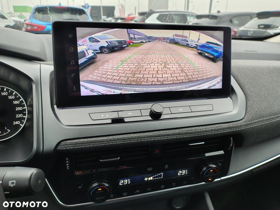 Nissan Qashqai - 10
