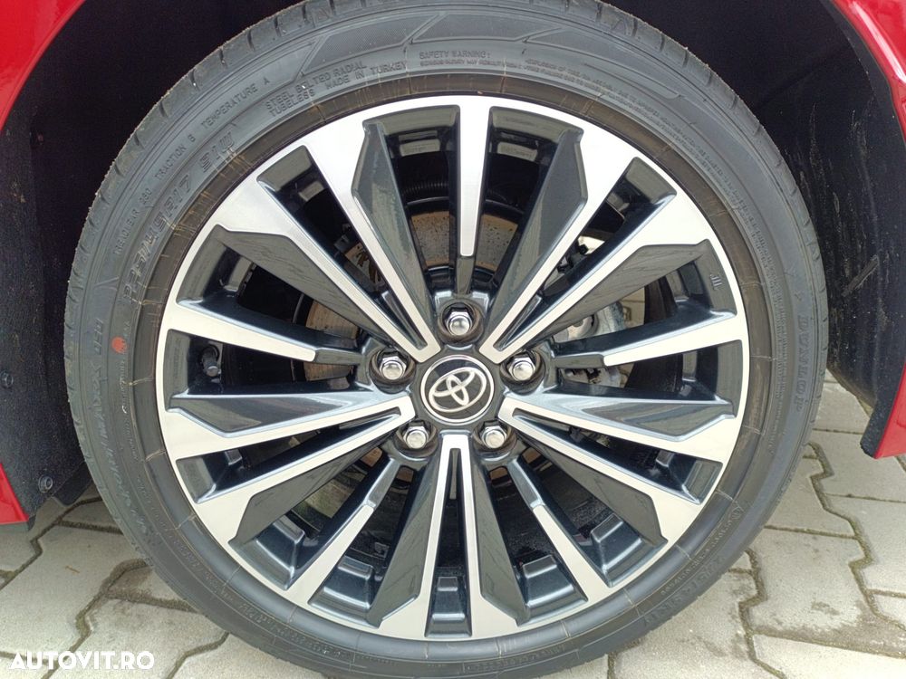 Toyota Corolla 1.8 HEV Dynamic - 13