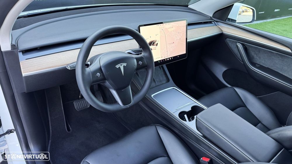 Tesla Model Y Standard - 11