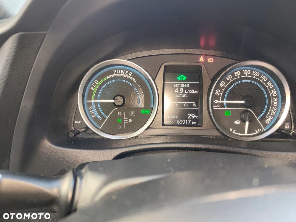 Toyota Auris - 10