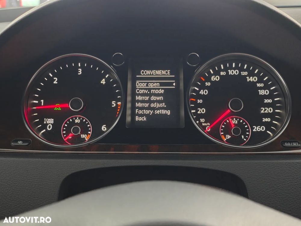 Volkswagen Passat 2.0 TDI DPF DSG Highline - 15