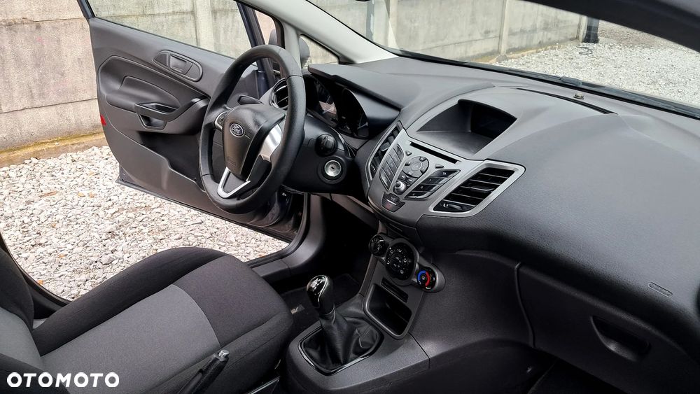 Ford Fiesta 1.25 Ambiente - 27
