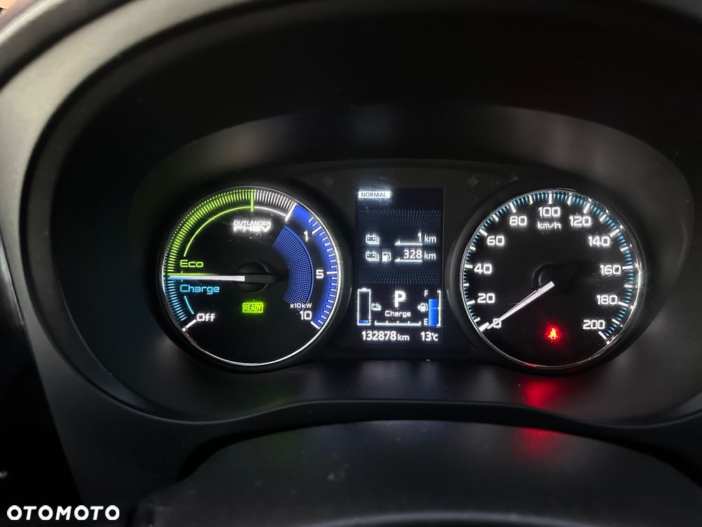 Mitsubishi Outlander - 29