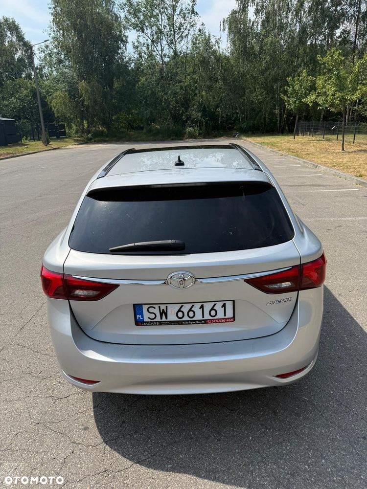 Toyota Avensis 1.8 Prestige MS - 11