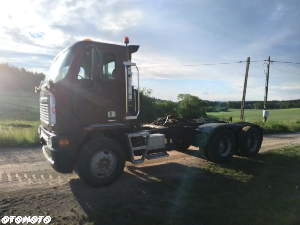 Freightliner Argosy - 4