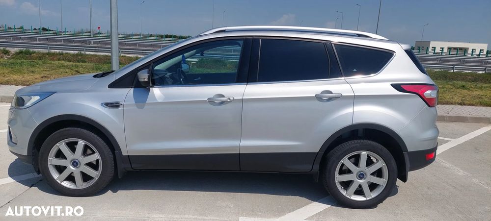 Ford Kuga - 3