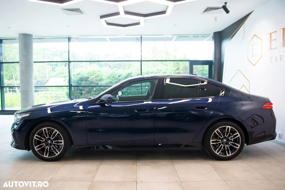 BMW Seria 5 520i AT MHEV - 4
