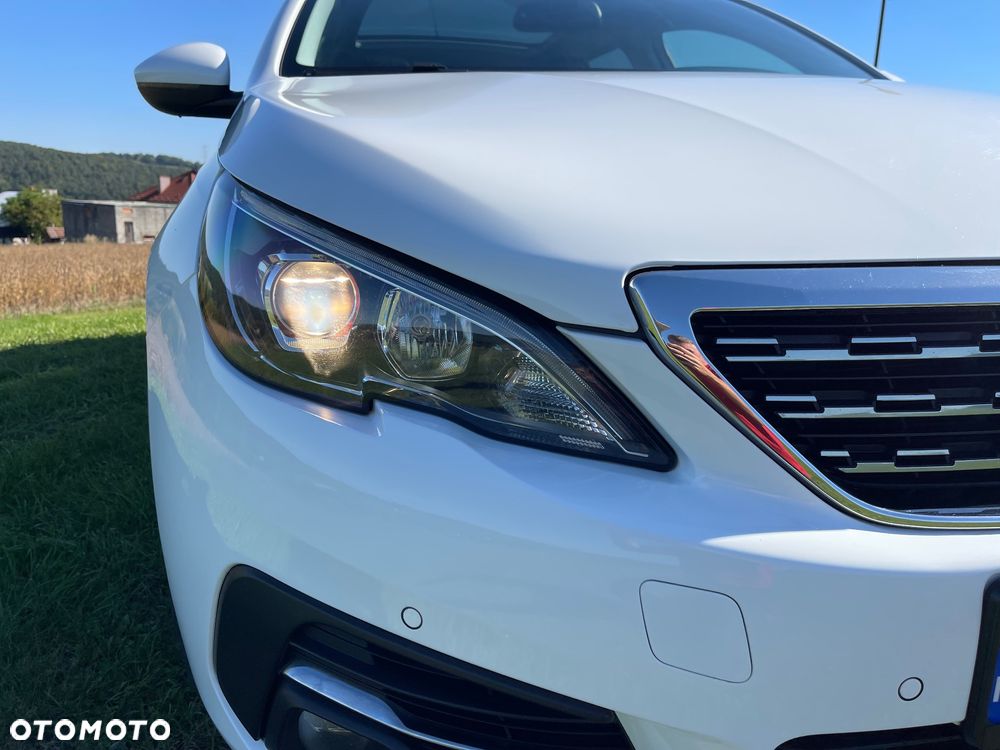 Peugeot 308 1.5 BlueHDi Allure S&S - 19