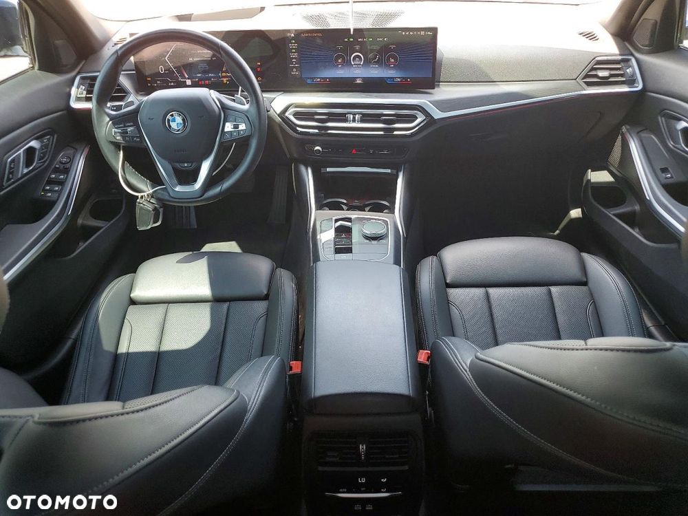 BMW Seria 3 330i xDrive Advantage sport - 8