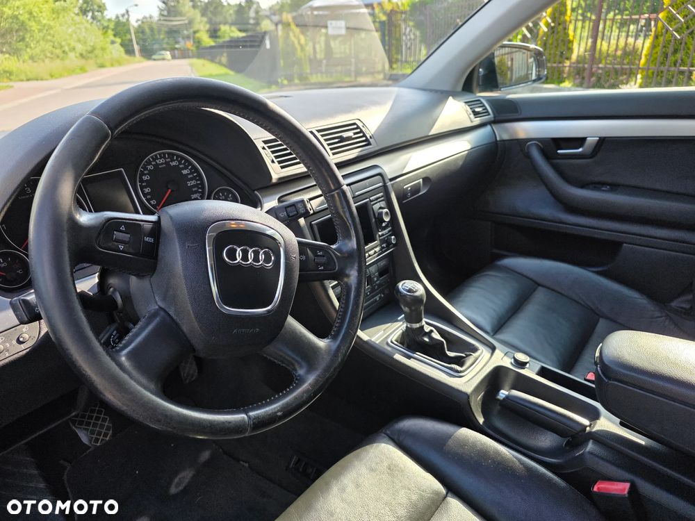 Audi A4 Avant - 10