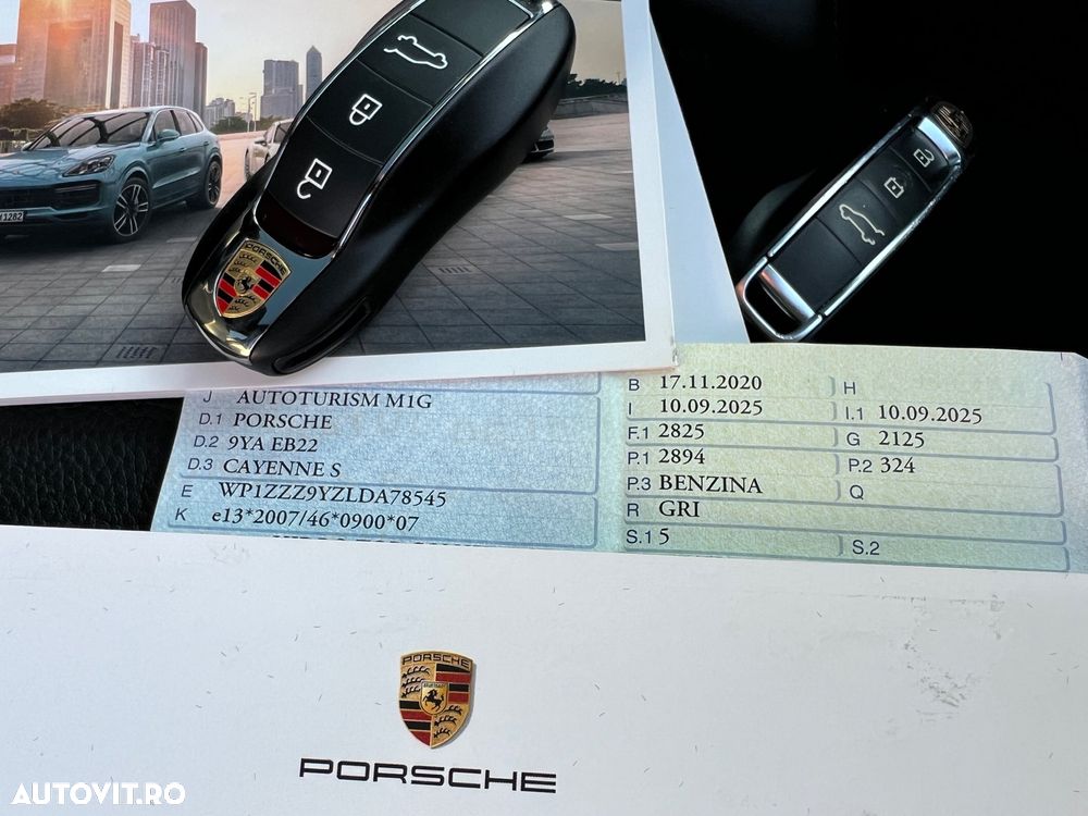 Porsche Cayenne Coupe - 29