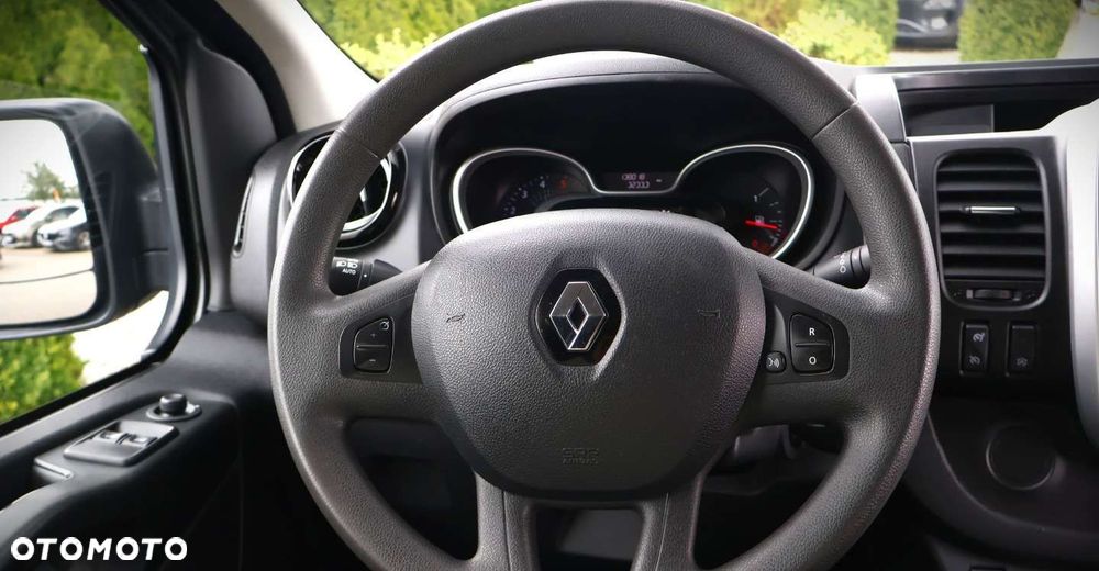 Renault Trafic - 21