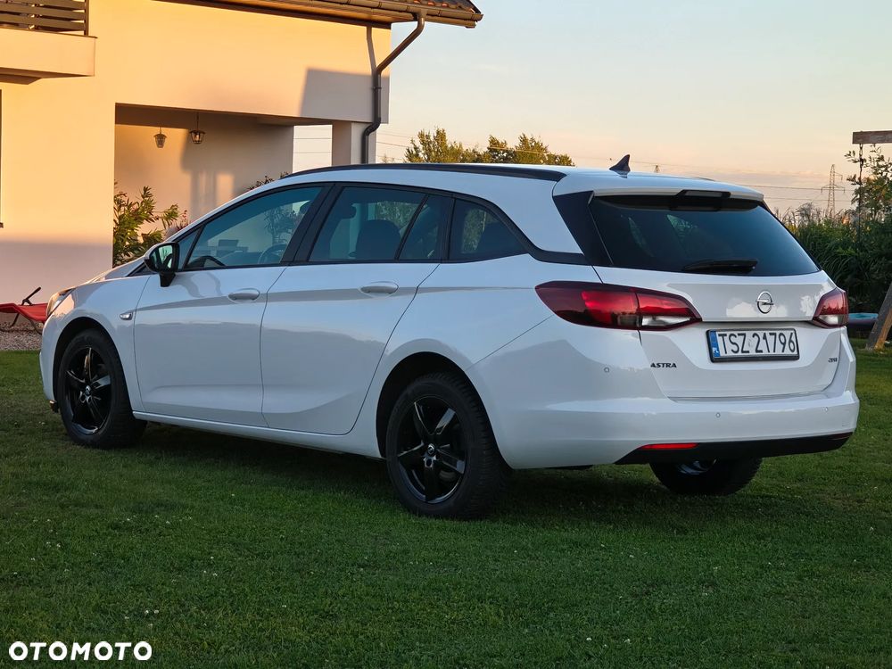 Opel Astra 1.6 CDTI Enjoy - 5