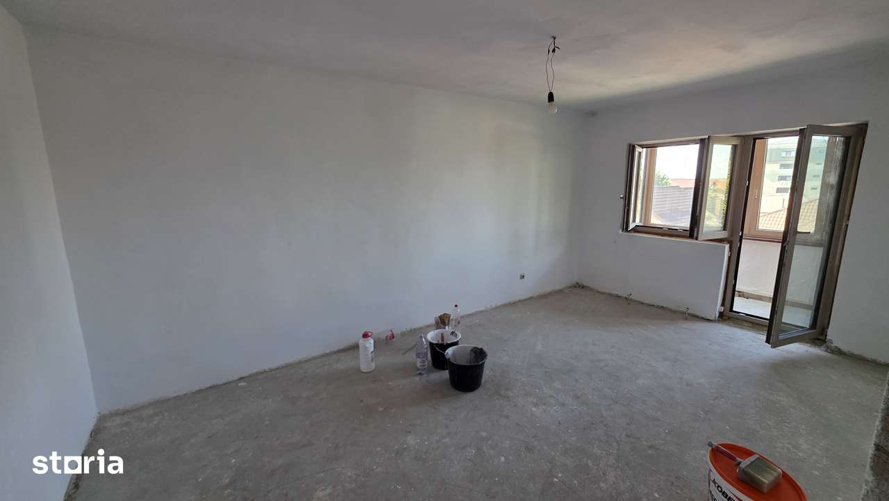 Vand ap cu 2 camere str. Bucuresti — fotografia 1