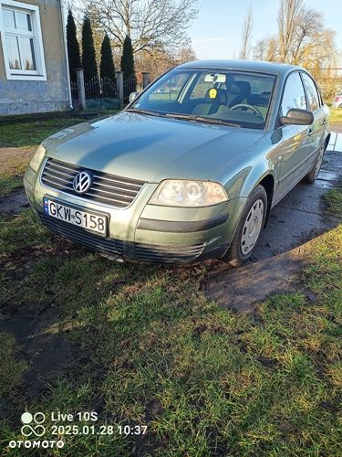 Volkswagen Passat 1.6 Comfortline - 2