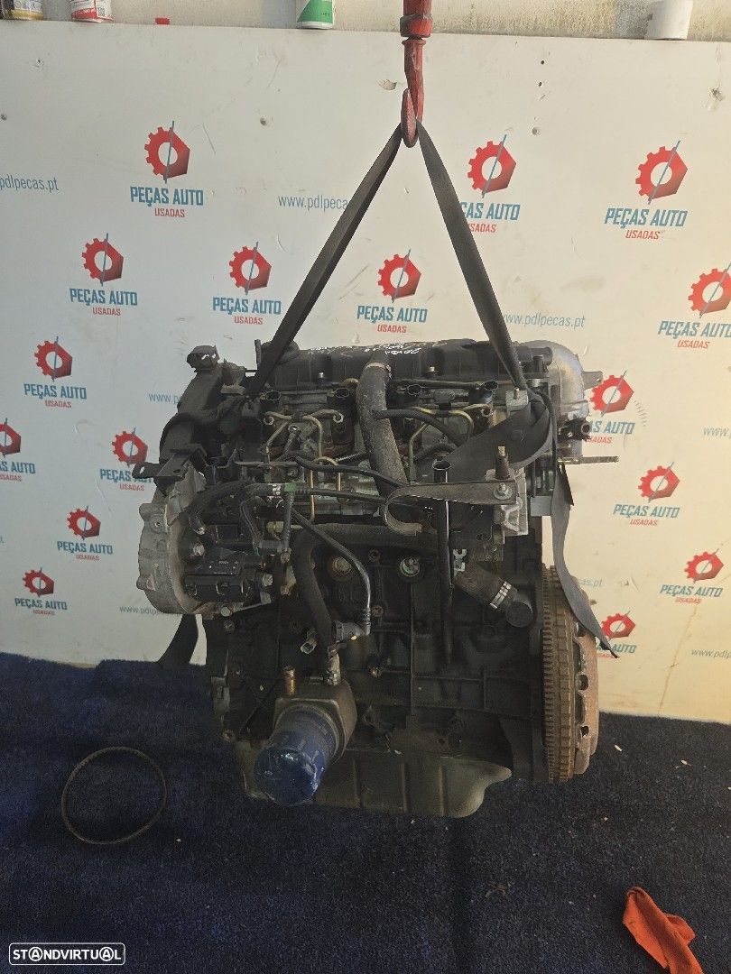 Motor Combustão Peugeot 206 Hatchback (2A/C) - 4