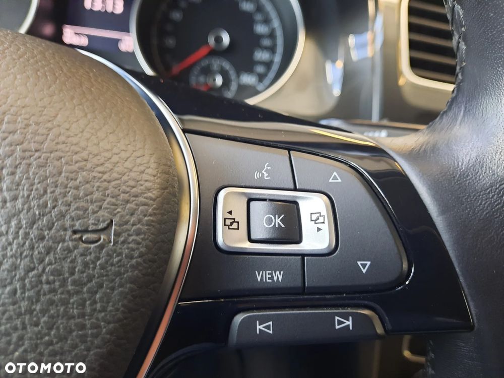 Volkswagen Golf 1.5 TSI BMT Evo Comfortline - 18