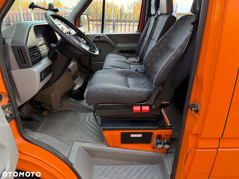 Volkswagen LT - 7