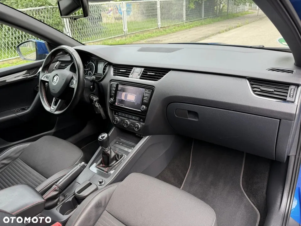 Skoda Octavia 2.0 TSI RS - 31