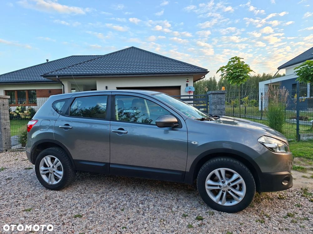 Nissan Qashqai - 2