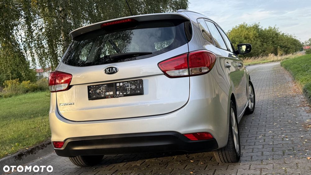 Kia Carens 1.6 GDI L - 8