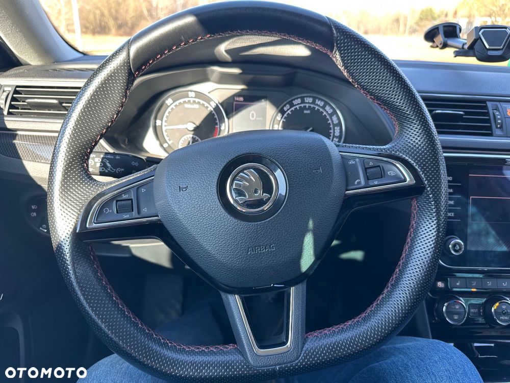 Skoda Superb 2.0 TDI Sportline - 18