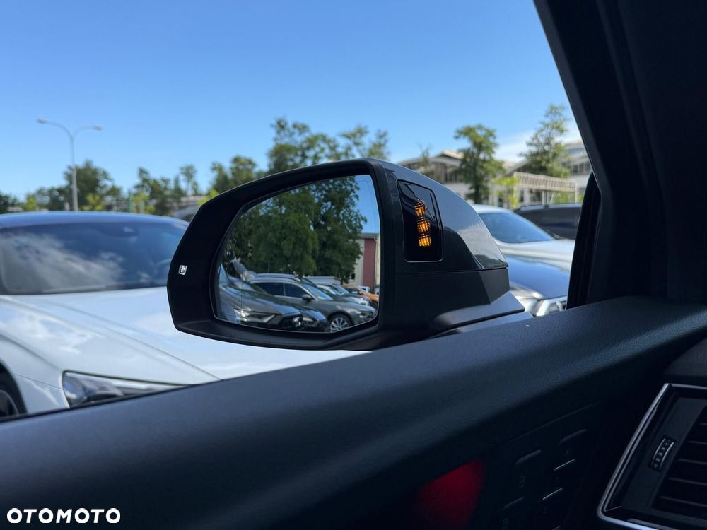 Audi Q5 Sportback - 29