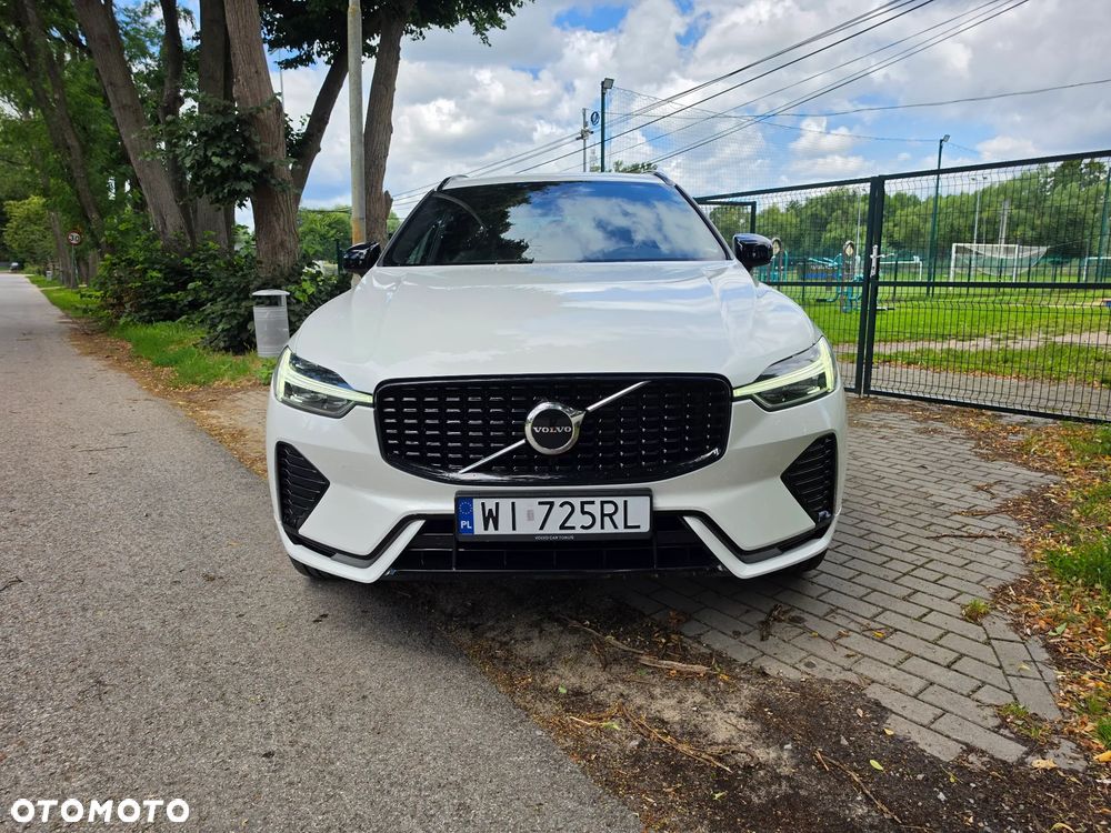Volvo XC 60 B4 B Plus Dark - 2