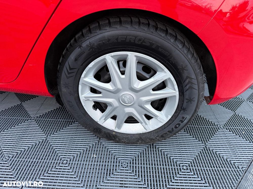 Ford Fiesta - 12