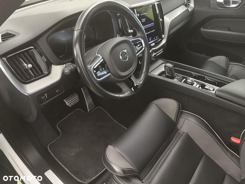 Volvo XC 60 B4 B R-Design - 10