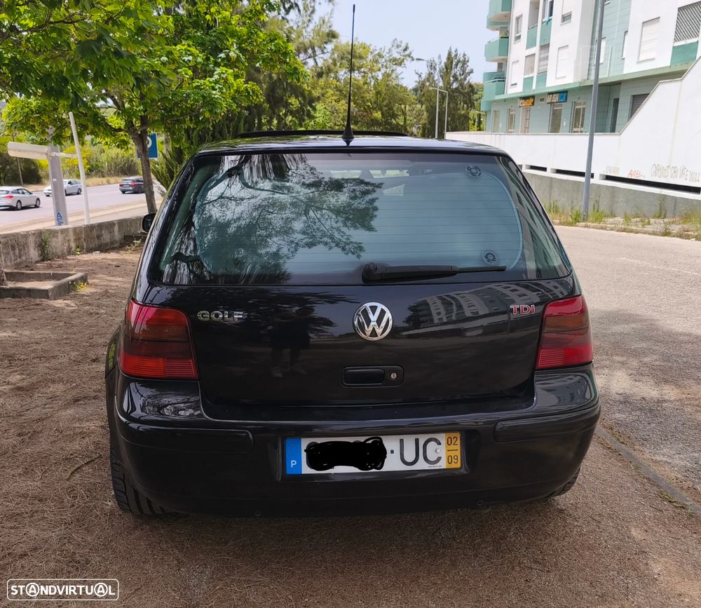 VW Golf 1.9 TDi Highline - 4
