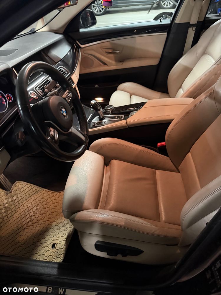 BMW Seria 5 518d - 12