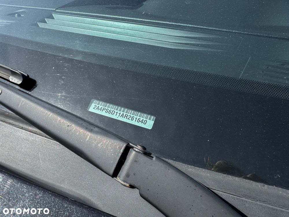Chrysler Grand Voyager - 36