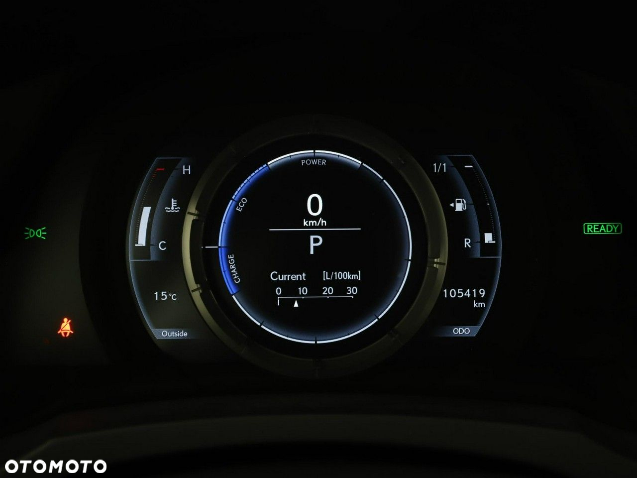 Lexus RC 300h F Sport - 22