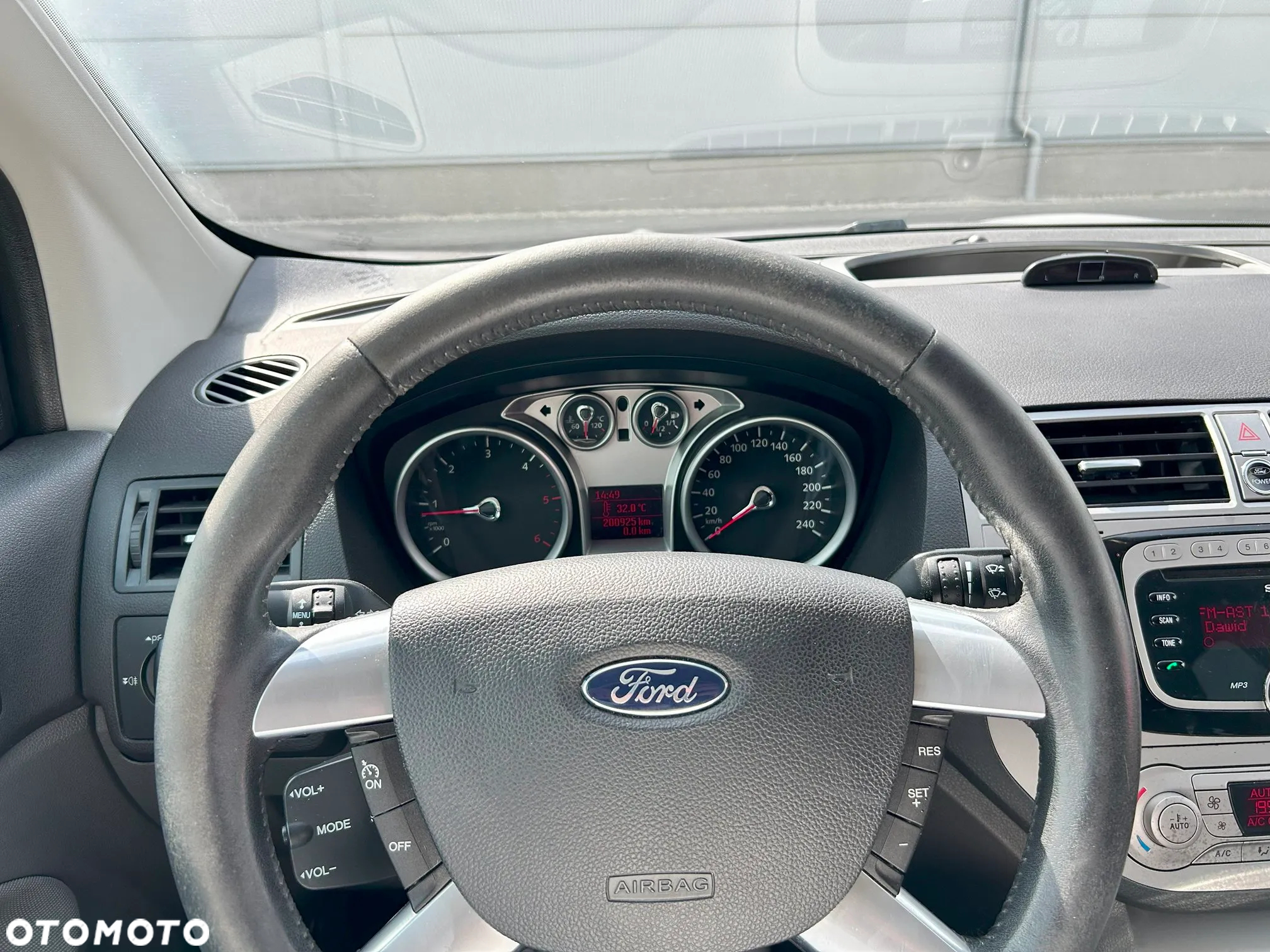 Ford Kuga - 28